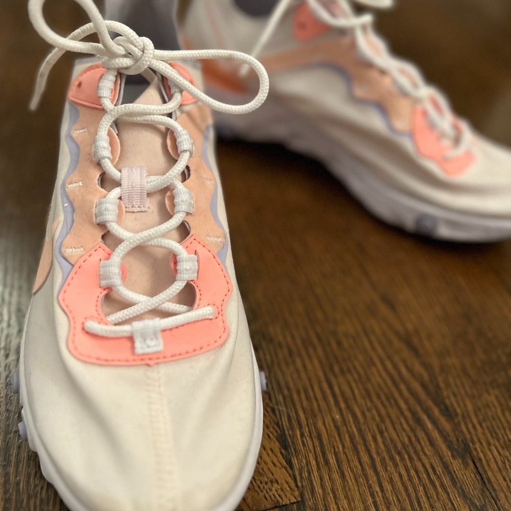 Nike React Element 55 Pale Pink Washed Coral Sneakers (W / 11)